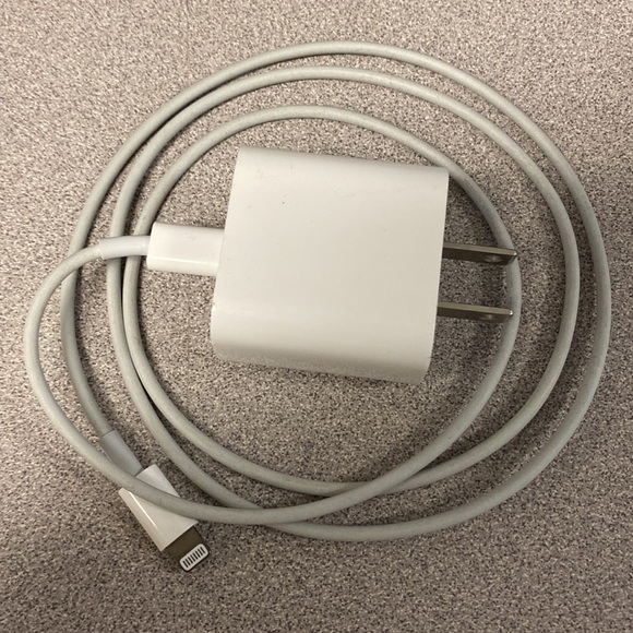 Fast charger X AirPod pros - Picture 4 of 4